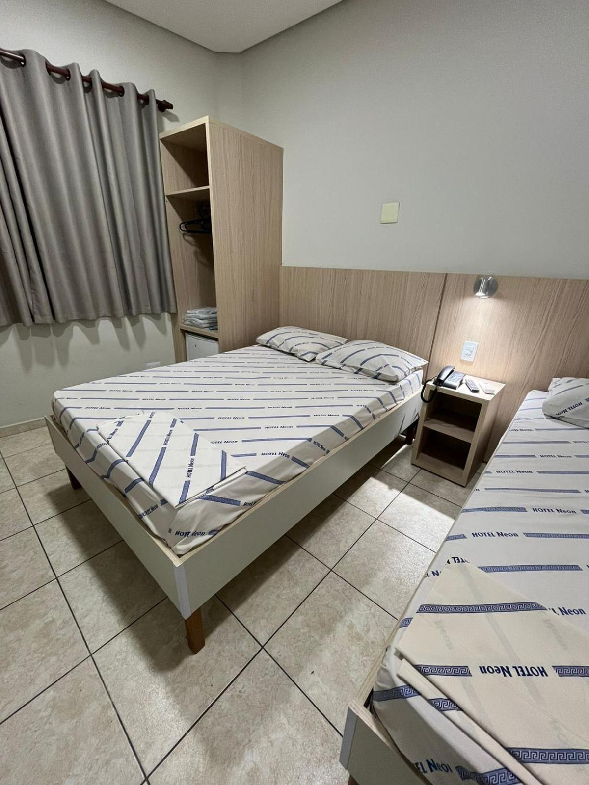 Hotel Neon - Proximo A 25 De Marco, Bom Retiro E Bras, A 2Min Do Mirante Sampa Sky E Pista De Skate Anhangabau Сан-Пауло Экстерьер фото